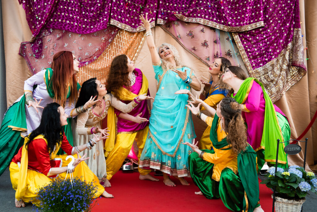Bollywoodi pidu, stiilipidu Bollywoodi moodi